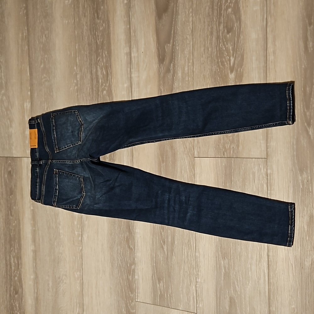 🌈Frank and Oak Debbie Skinny Jeans in Medium/Dark Wash - Picture 8 of 16